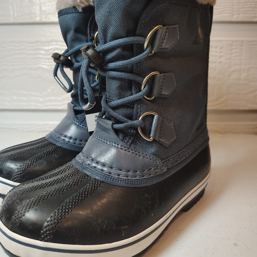 Sorel Yoot Youth Sz 1 Insulated Waterproof Winter Boots Navy Faux Fur Lined - Picture 6 of 9